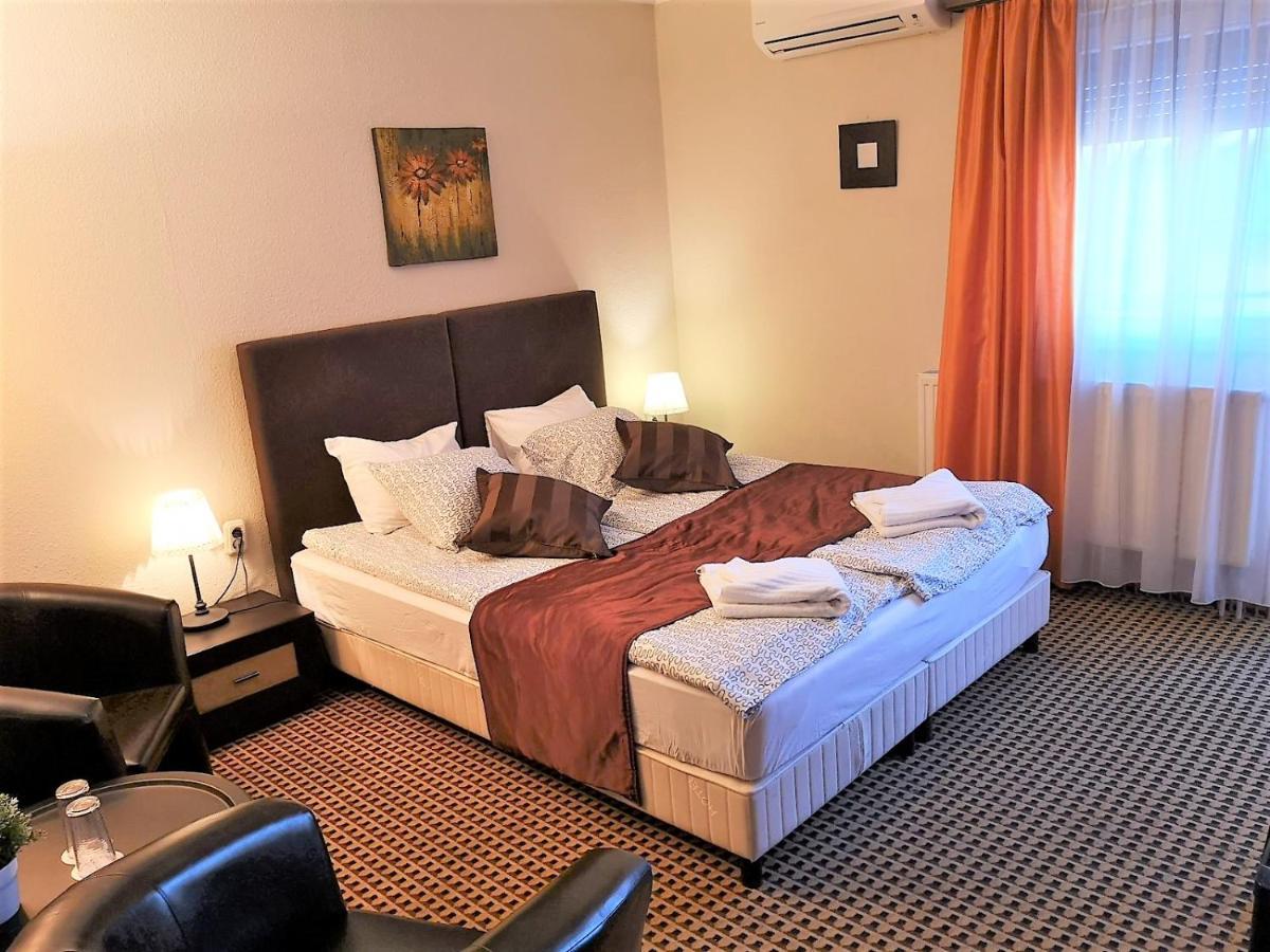 Kikelet Villa Dunakeszi Zewnętrze zdjęcie