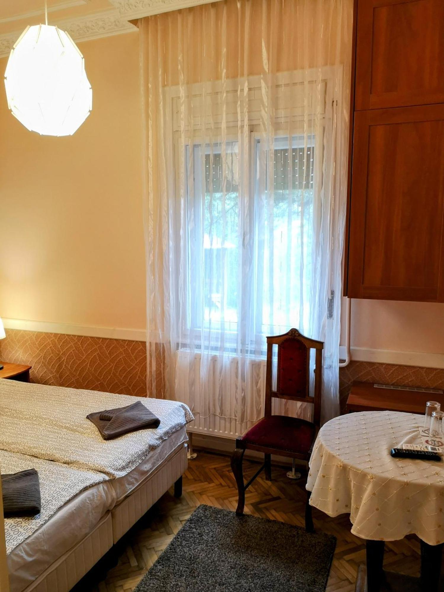Kikelet Villa Dunakeszi Pokój zdjęcie
