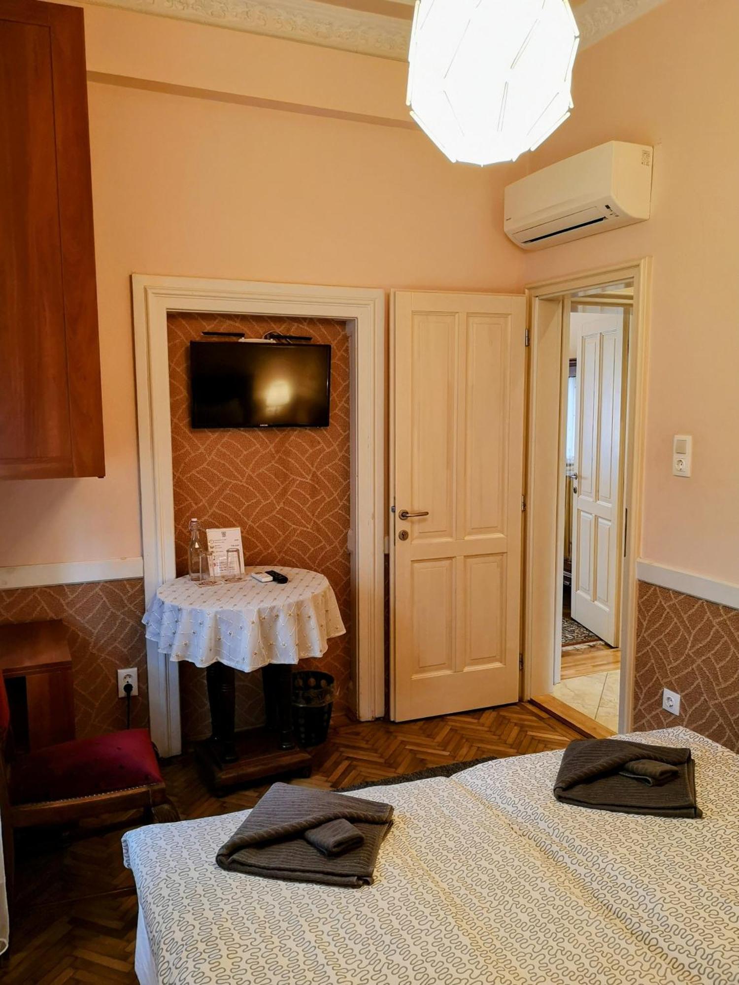 Kikelet Villa Dunakeszi Pokój zdjęcie